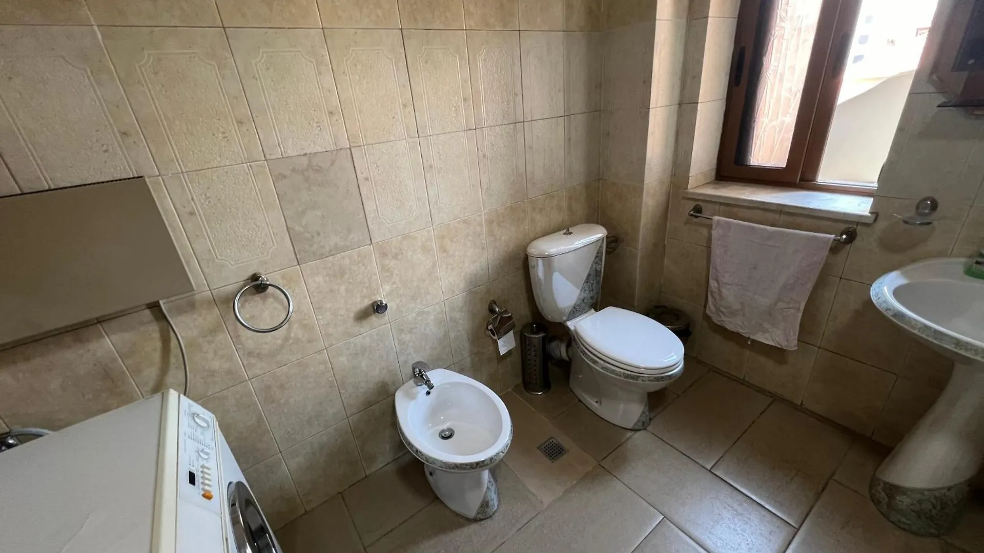 Tirana Center 2Bedrooms דירה
